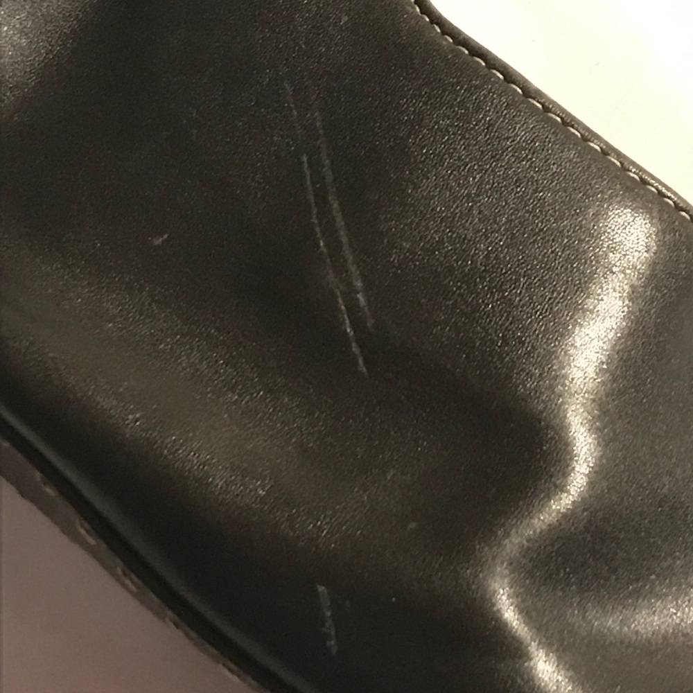 GUESS Mini Purse - Picture 6 of 8